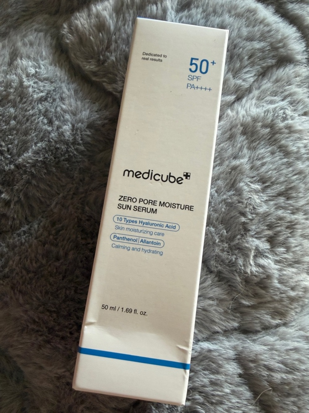 Zero Pore Moisture Sun Serum SPF 50+ - White/Blue